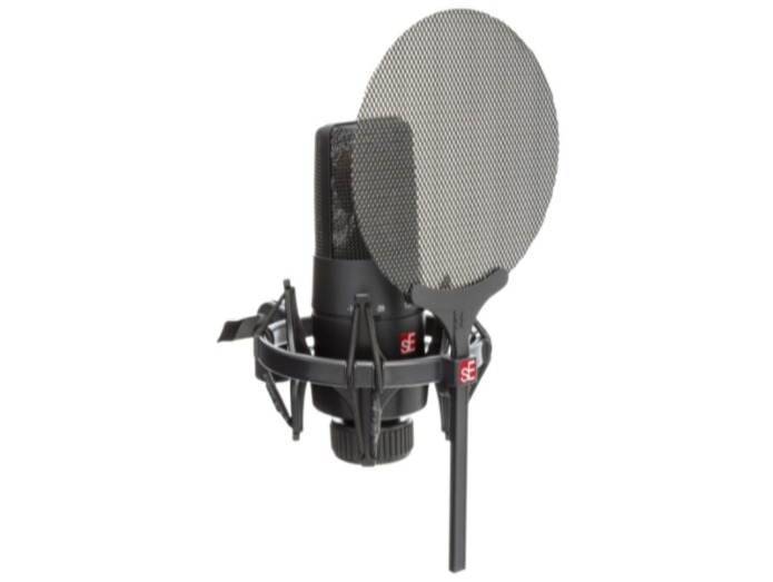 X1 S Microphone With Shockmount And Cable Vocal Pack