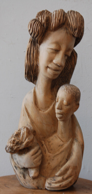 VOLCY Wood Carving 06 x 15 Mother and Child