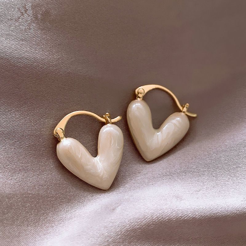 French High-End Mother Of Pearl Love Earrings French High-End Mother Of Pearl Love Earrings