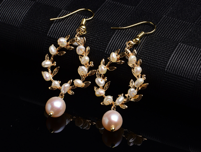 14 K Gold Fresh Water PEARL Chandelier Earrings 14 K Gold Fresh Water PEARL Chandelier Earrings