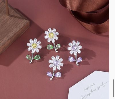 Flower Power Zircon Earrings