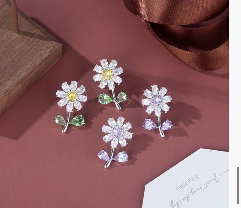 Flower Power Zircon Earrings
