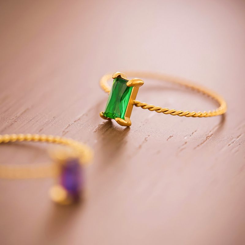 18K Gold Fine Twist Color Square Simulated Diamond Ring