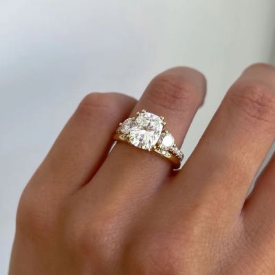 WEDDING /ENGAGEMENT RINGS
