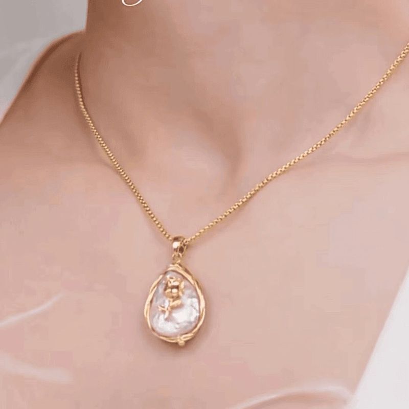 Baroque Fresh Water Pearl Vintage Necklace Baroque Fresh Water Pearl Vintage Necklace