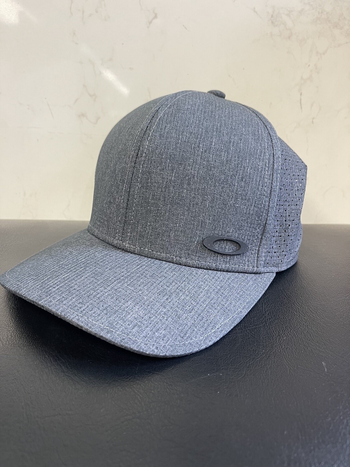 Oakley New Aero Perf Flex Chr