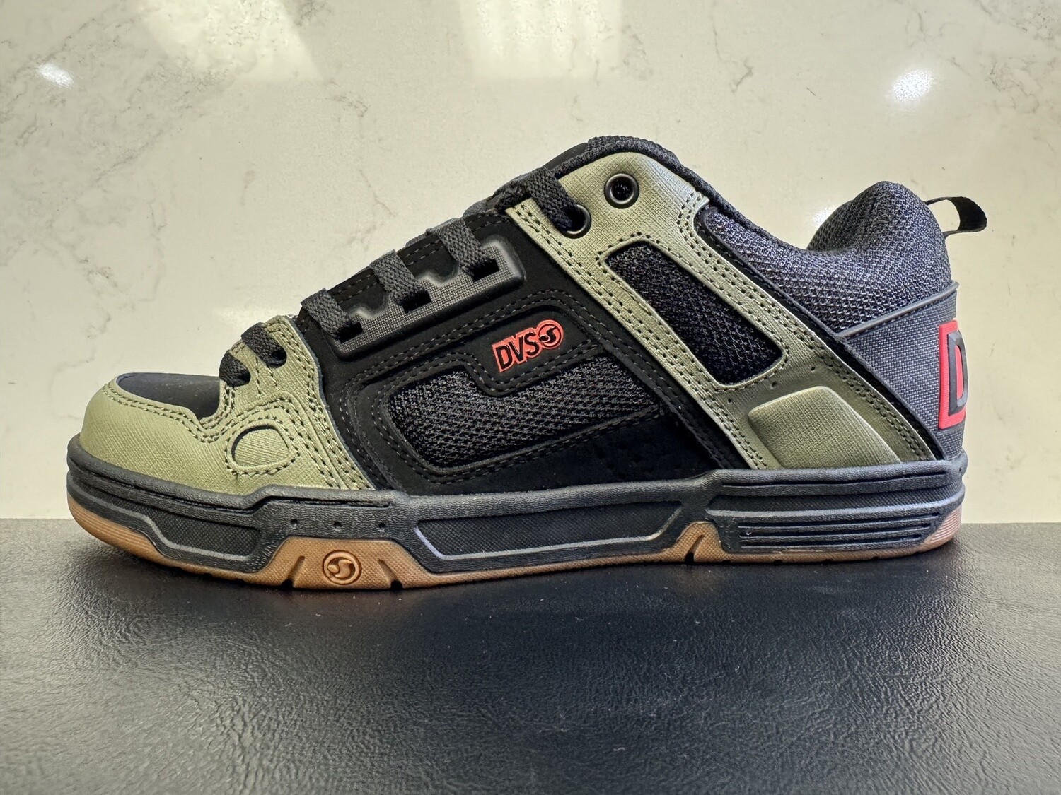 DVS Comanche BLK OLV ORG NBK MENS