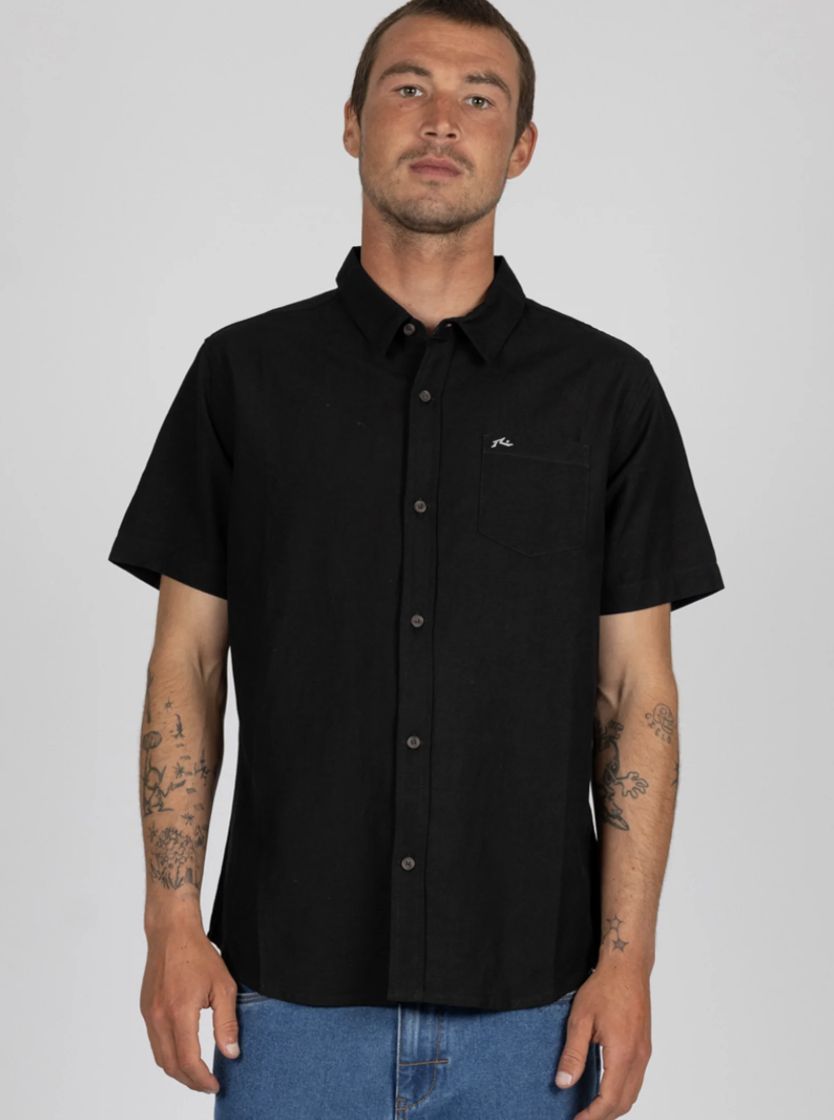 Rusty Baseline S/S Shirt Black