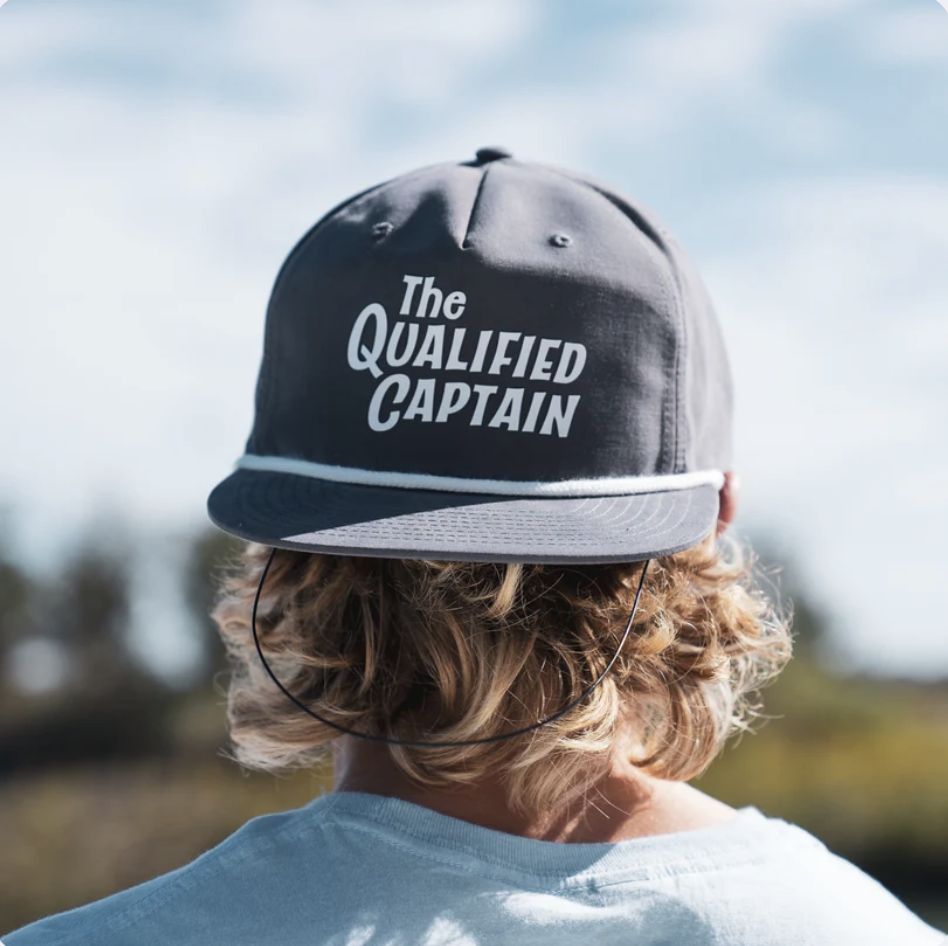 The Qualified Captain Script Trucker Charcoal