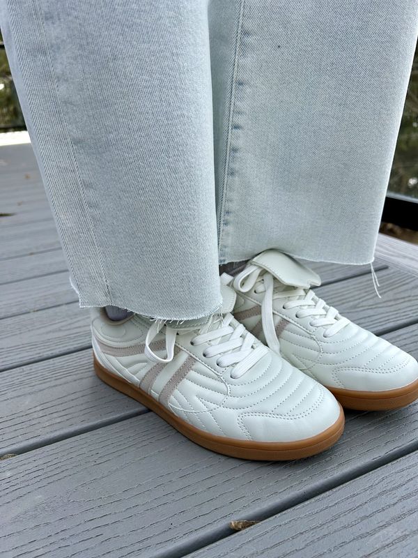 Steve Madden Madrid White Multi