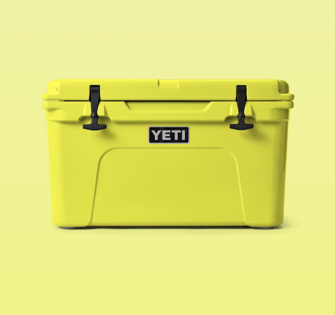 Yeti TUNDRA® 45 HARD COOLER Firefly Yellow