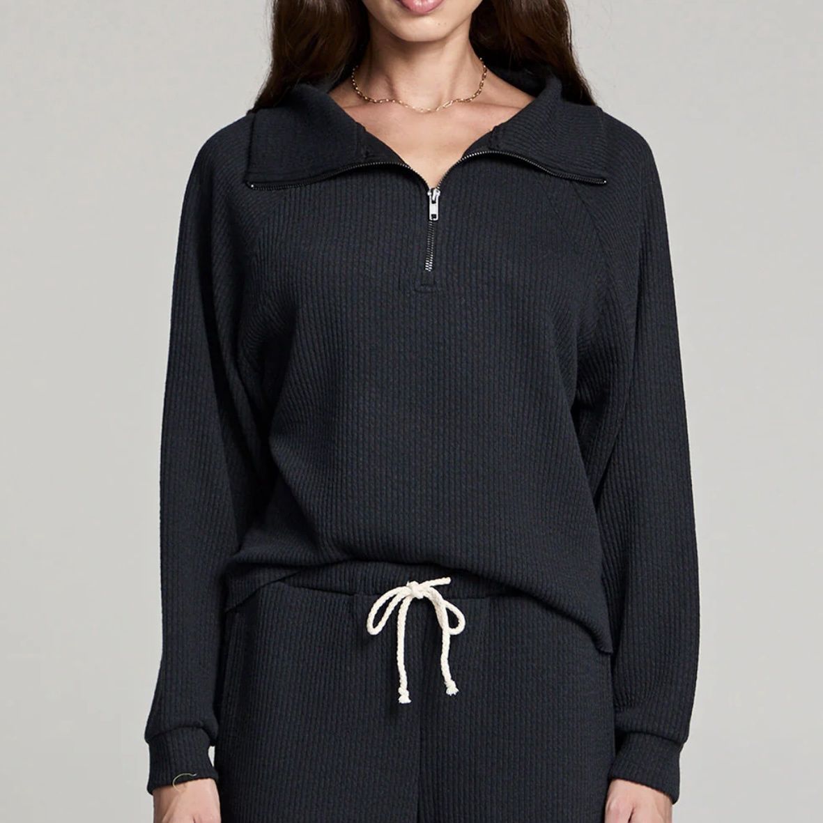 Saltwater Luxe 1/2 Zip Raglan Pullover Black