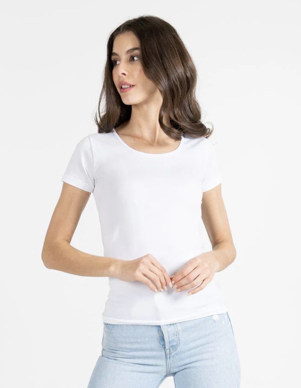 C'est Moi BAMBOO SHORT SLEEVE SCOOP NECK TOP White