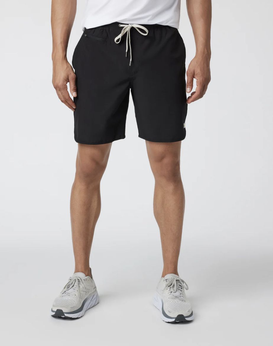 Vuori Banks Short Black