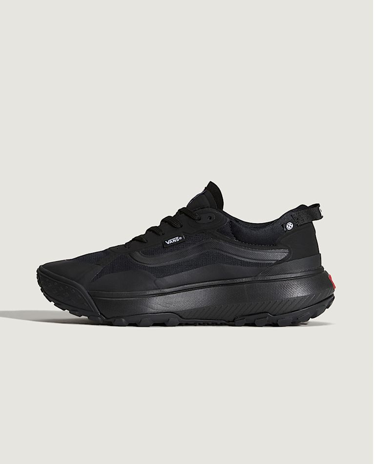 Vans Mte Crosspath Black to the Floor