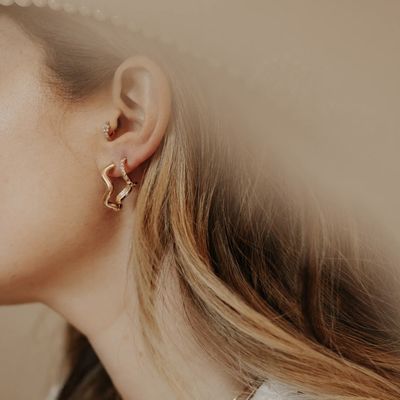 Sydney Rose Wave Hoops