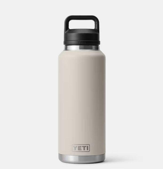 Yeti RAMBLER® 1.36 L BOTTLE  WITH CHUG CAP Cape Taupe