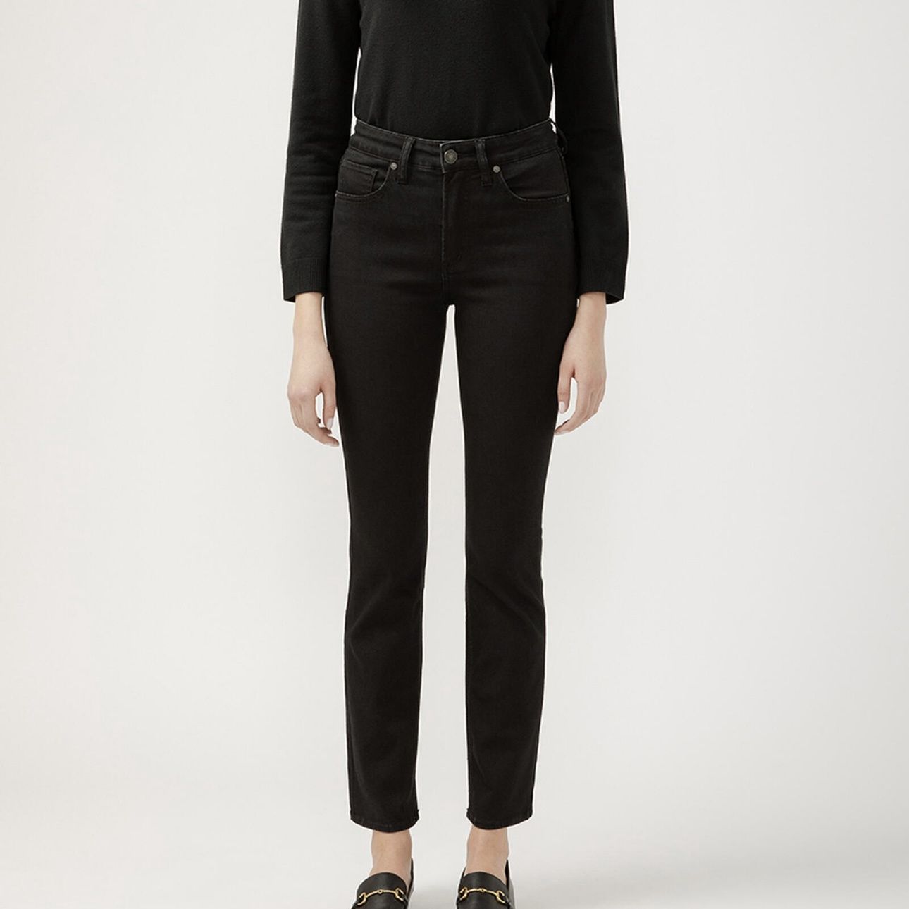 Silver Jeans Avery Straight Black