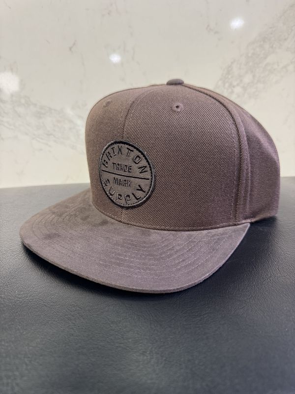Brixton OATH III SNAPBACKBrown Suede