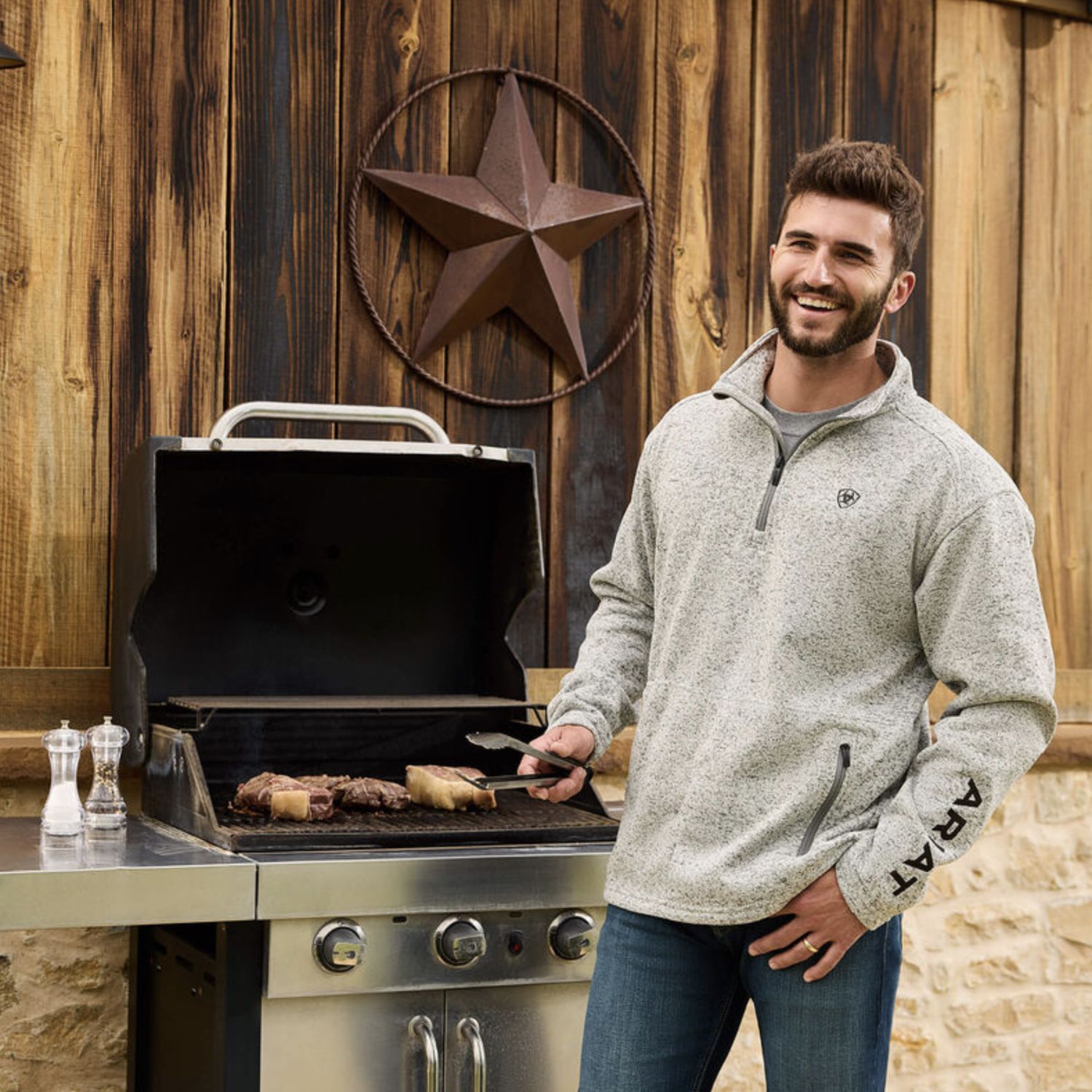 Ariat Caldwell Logo 1/4 Zip Sweater Nulla Heather