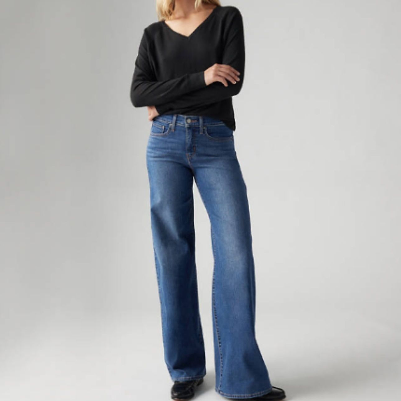 Levi's 318 Shaping Wideleg