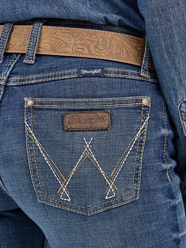 WRANGLER RETRO® MAE MID RISE BOOTCUT JEAN MS Wash