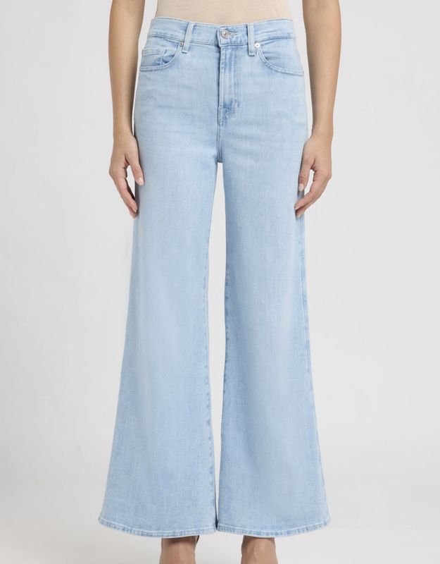 Seven For All Mankind Lotta Ankle in Dewdrop