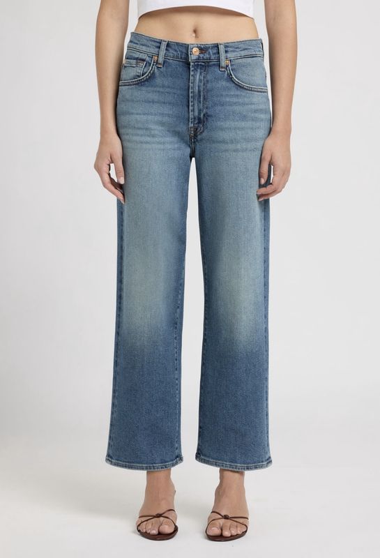 Seven For All Mankind Stovepipe Straight Ankle in Sea Level
