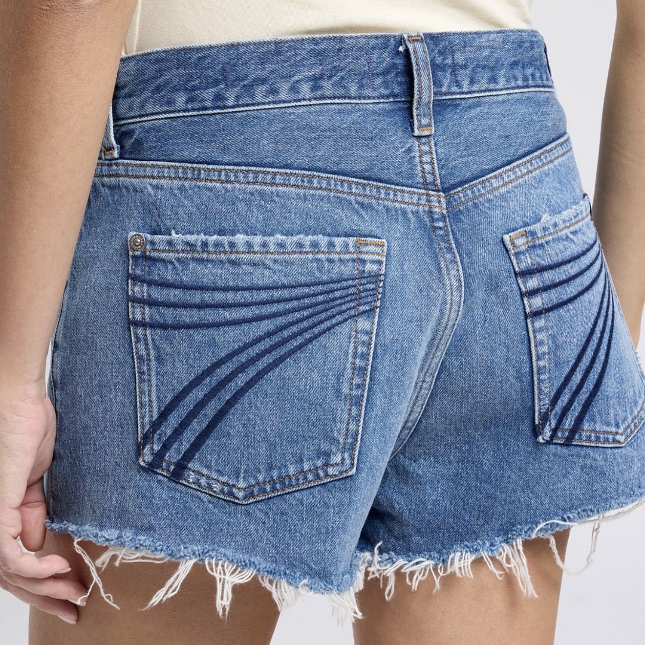Seven For All Mankind June Shorts in Stampede