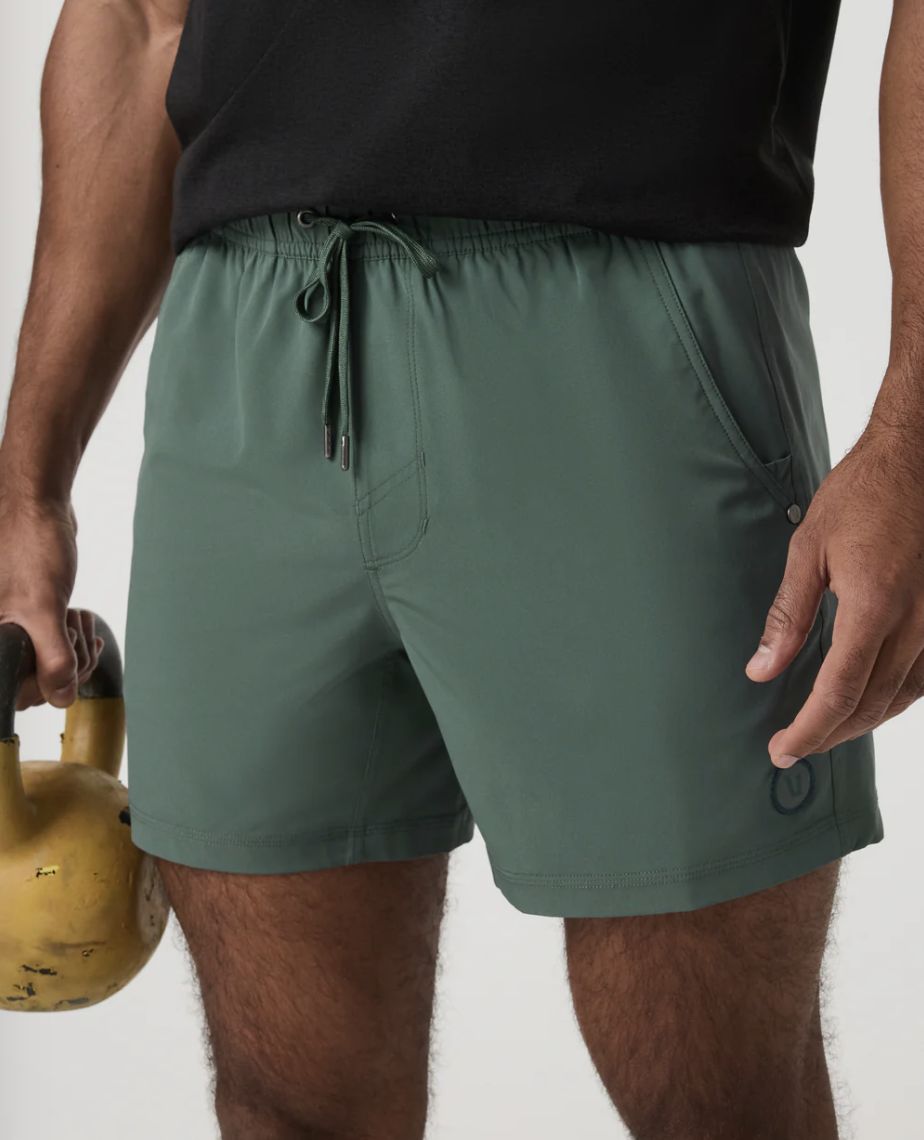 Vuori Kore Short 5" Agate Green Tonal