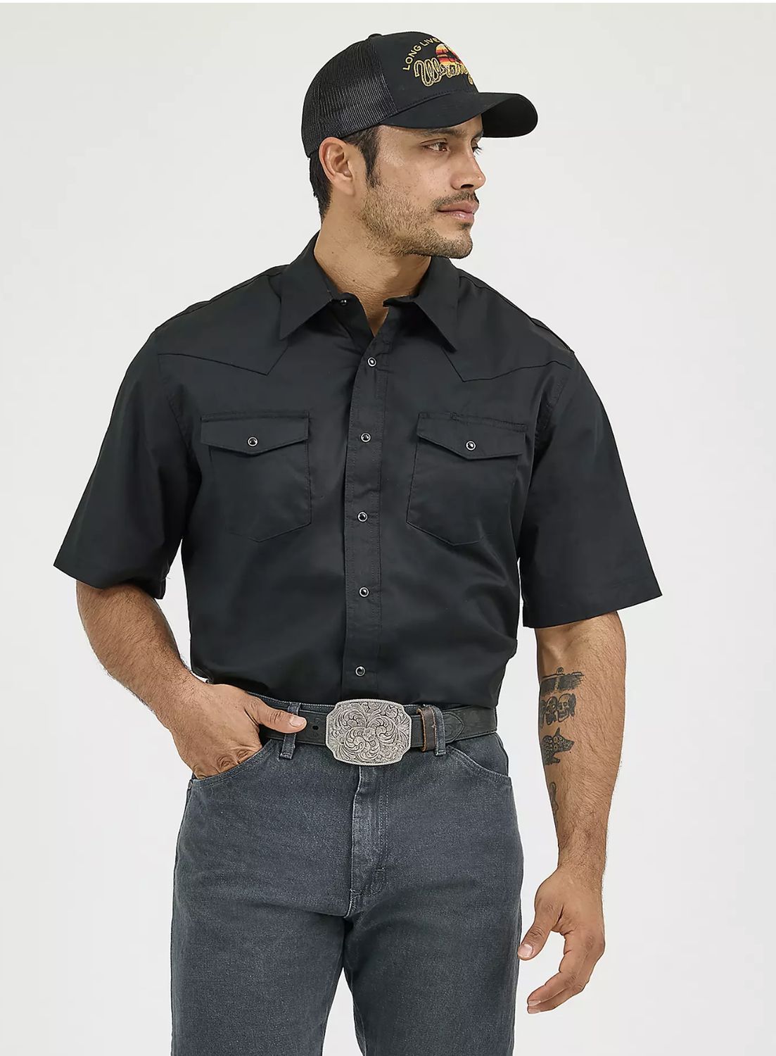 MEN'S WRANGLER® SHORT SLEEVE SOLID WESTERN SNAP SPORT SHIRT