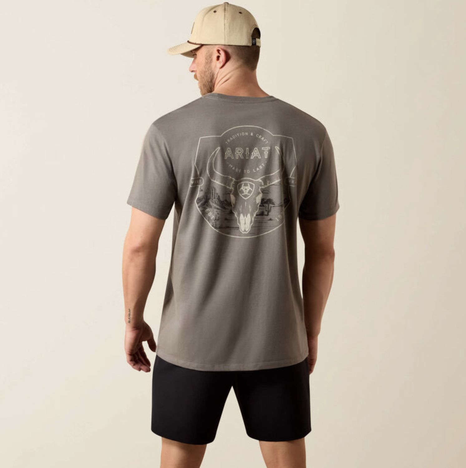 Ariat Desert Badge Tradition Classic Fit T-Shirt Smoked