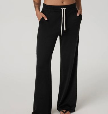 Vuori Halo Essential Wideleg Heather Black