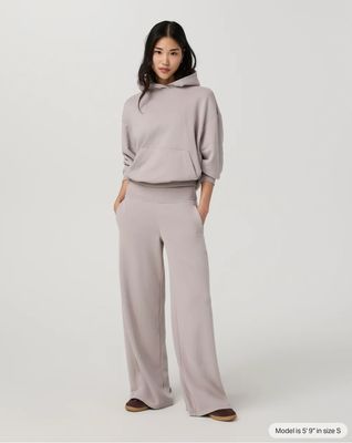 Vuori Sedona Midrise Wideleg Sweat Pewter