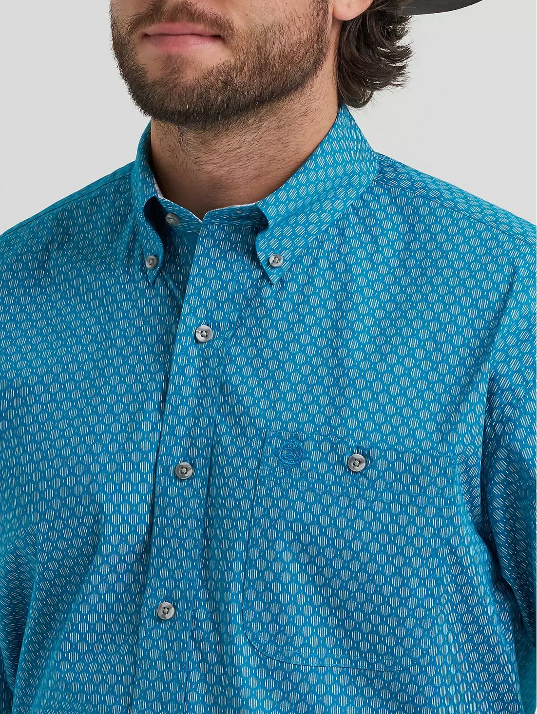 WRANGLER® GEORGE STRAIT™ SHORT SLEEVE ONE POCKET BUTTON DOWN SHIRT