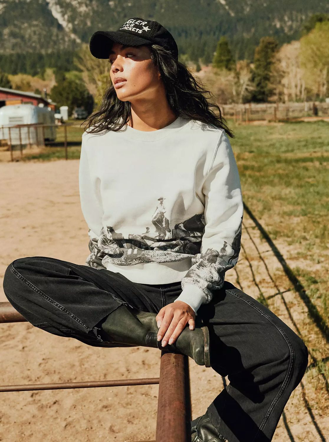 Wrangler ARCHIVAL GRAPHIC FLEECE REG PULLOVER Egret