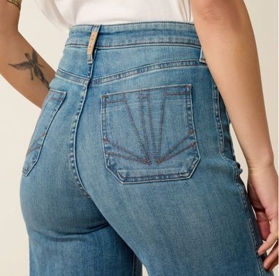 Ariat Ultra High Rise Mavis Wide Leg Jeans