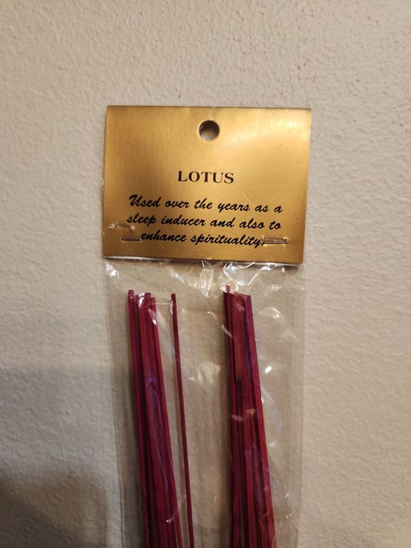 LOTUS INCENSE