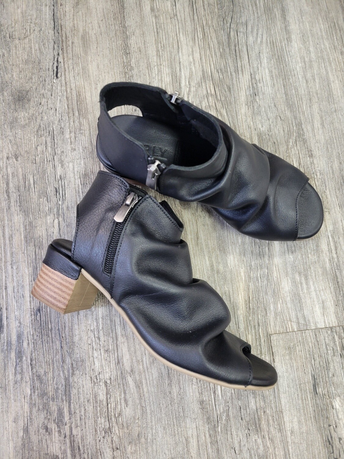 Gia Leather shoe #GIA-02