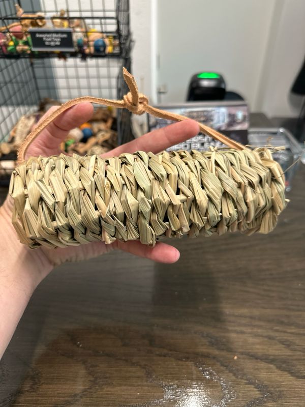 Totally Tubular Nut Forager (Medium-Large Birds)