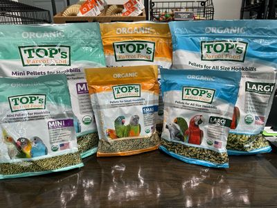 TOP’s Small Pellets for Hookbills 4lbs