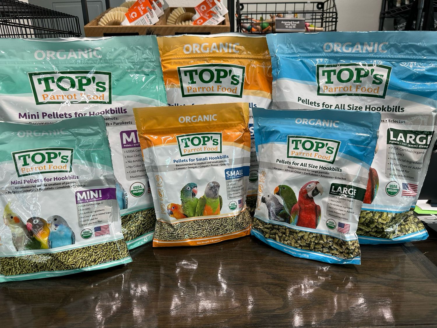 TOP’s Large Pellet for All Size Hookbills 4lbs