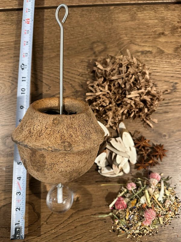 Monkeypod Foraging Pack (12” Heavy Duty Skewer For Any Size Bird)