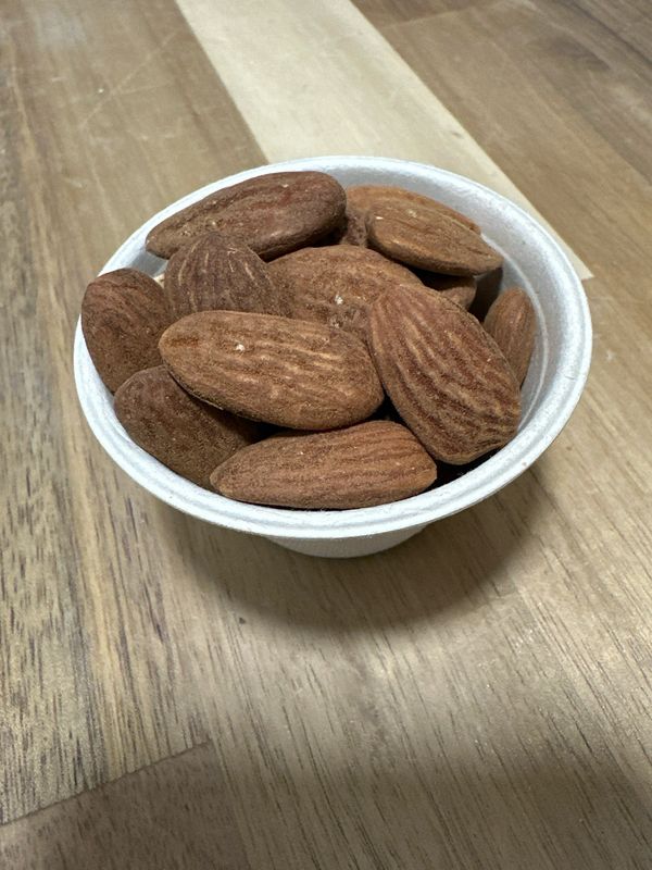 Raw Italian Almonds 8oz