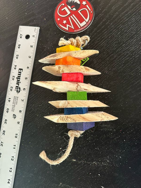 Small Colored Yucca Pine On Rope 210