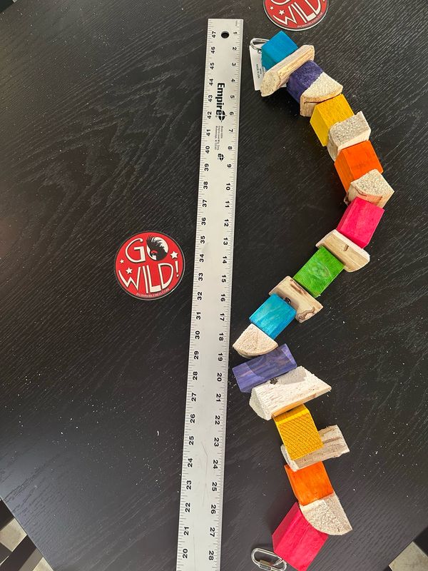 Large Colored Pine Yucca On Chain 312