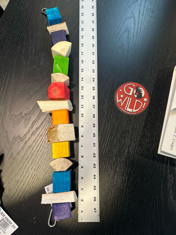 Medium Colored Pine Yucca On Chain 212