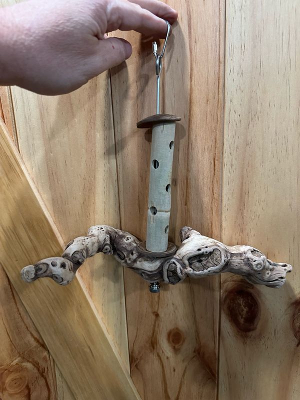 Swinging Sway Foraging Perch Plus (Medium) Swinging Sway Foraging Perch Plus (Medium)
