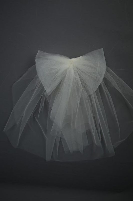 Gathered Tulle Bow Veil
