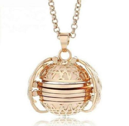 Vintage Multilayer Folding Pendant Multilayer Angel Wing Necklace